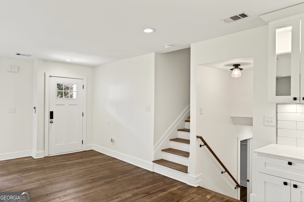 Photo of 1344 Midlawn Drive, Decatur, GA 30032 (MLS # 10729976)