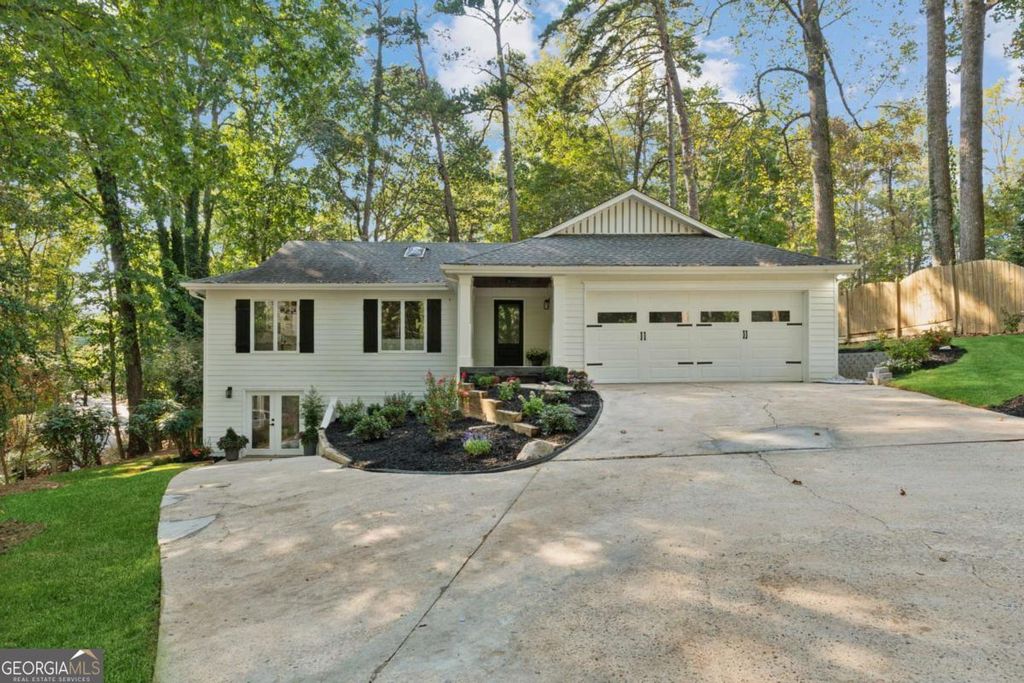 Photo of 7790 Chestnut Hill Road, Cumming, GA 30041 (MLS # 10700229)