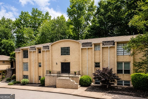 Photo of 5400 Roswell Road #L6, Atlanta, GA 30342 (MLS # 10775379)