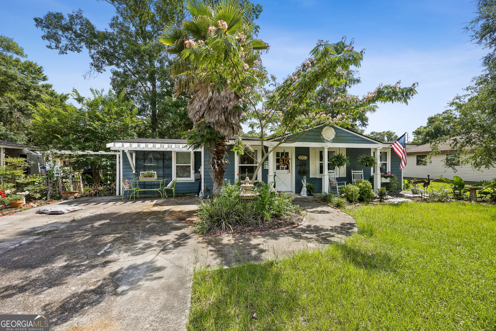 105 Gunter ST