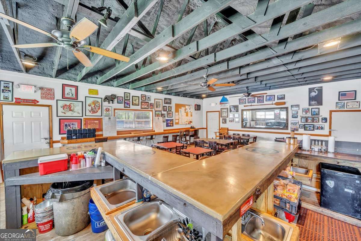 3077 Lamar RD