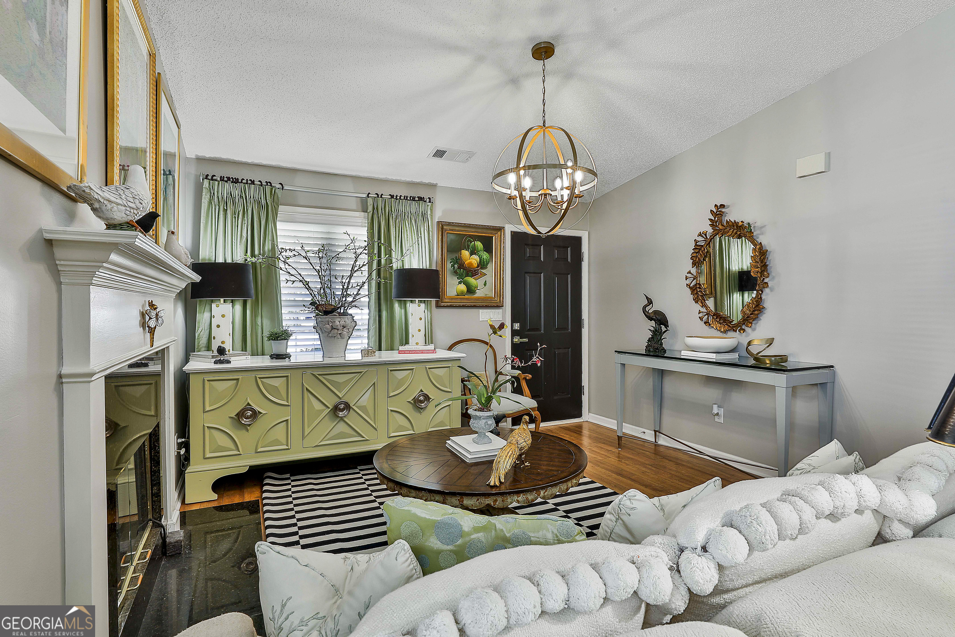 Peachtree City, Georgia 30269, United States, 2 Bedrooms Bedrooms, ,2 BathroomsBathrooms,Residential,Active,238110