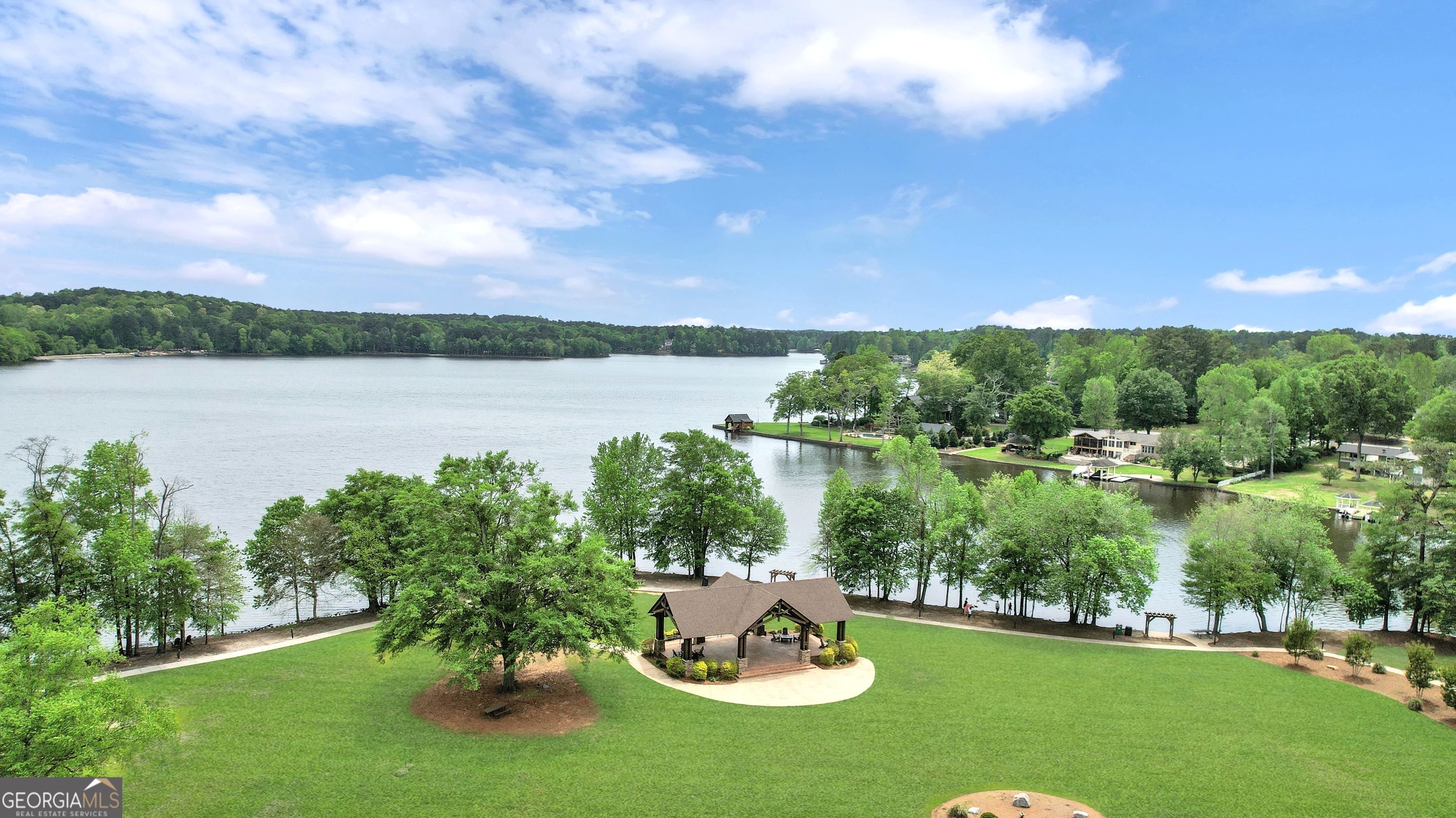 Peachtree City, Georgia 30269, United States, 2 Bedrooms Bedrooms, ,2 BathroomsBathrooms,Residential,Active,238110