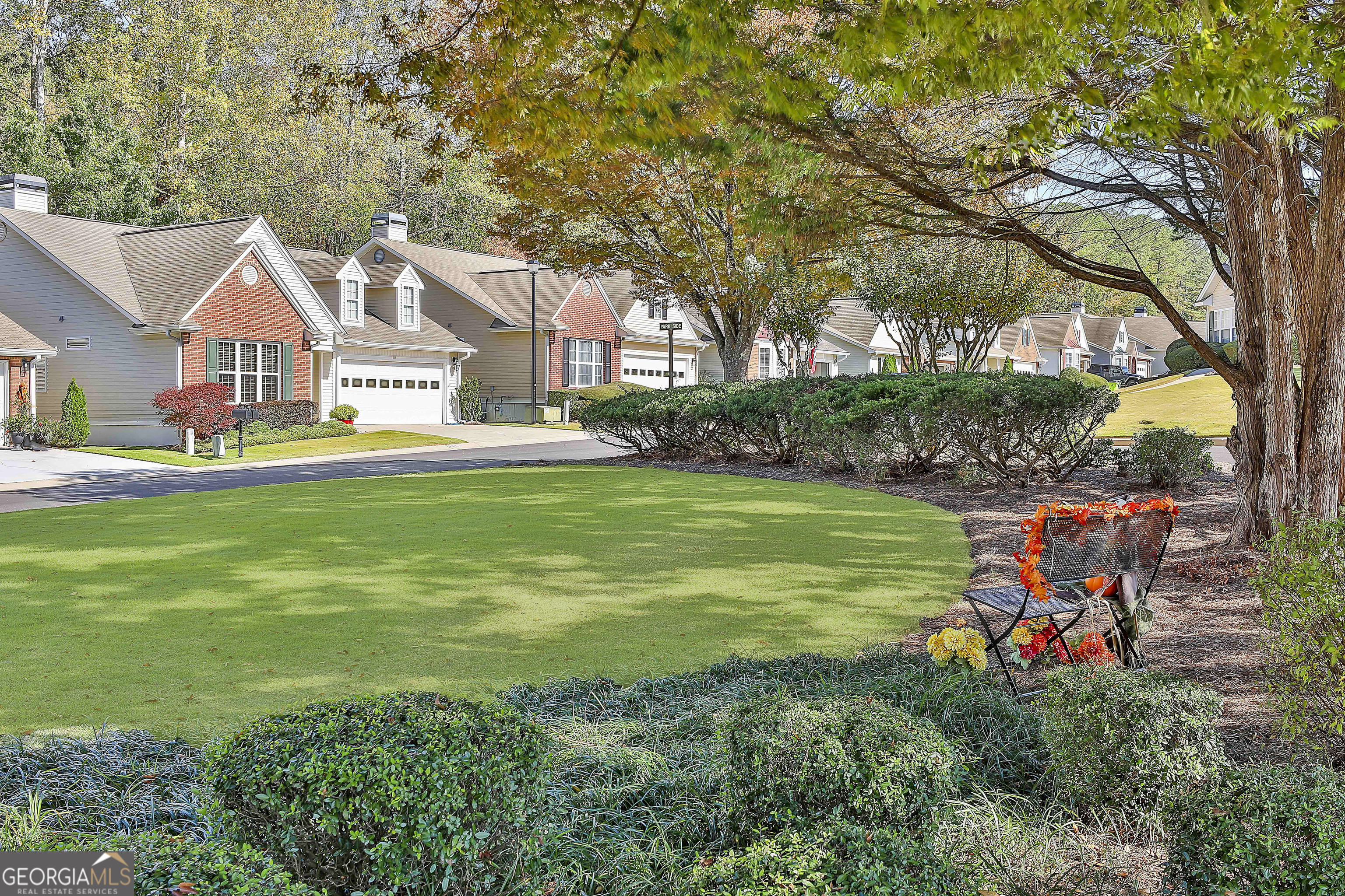 Peachtree City, Georgia 30269, United States, 2 Bedrooms Bedrooms, ,2 BathroomsBathrooms,Residential,Active,238110