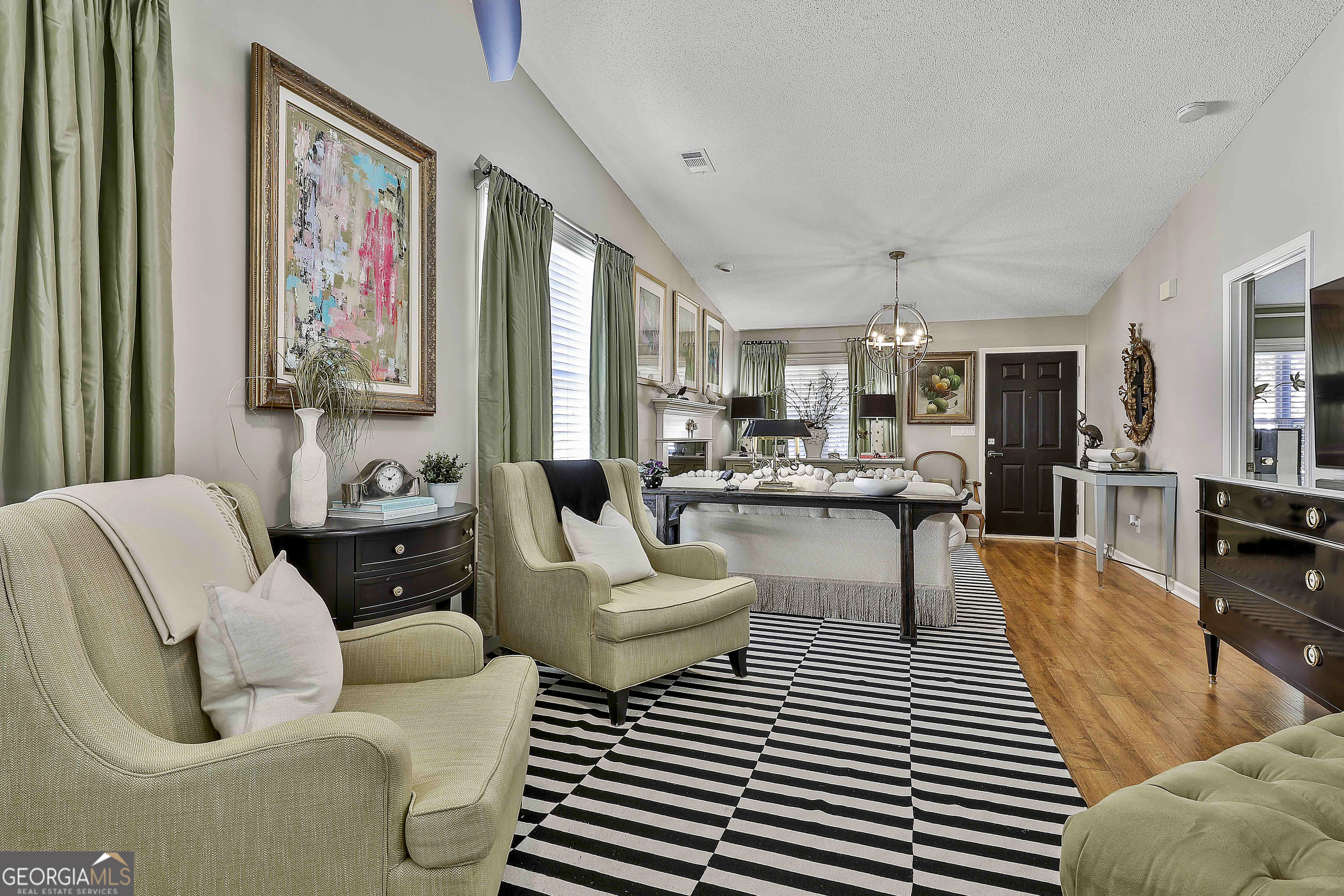 Peachtree City, Georgia 30269, United States, 2 Bedrooms Bedrooms, ,2 BathroomsBathrooms,Residential,Active,238110