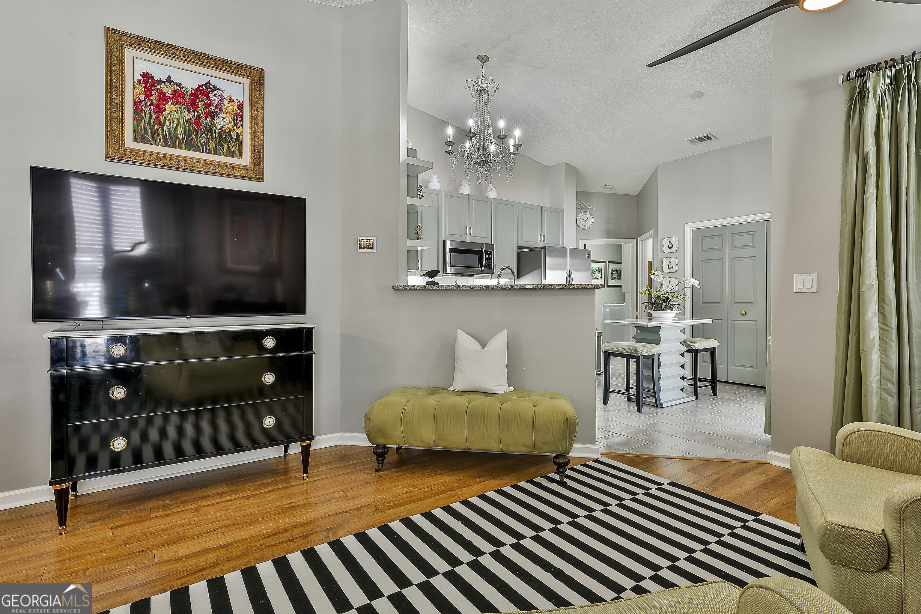 Peachtree City, Georgia 30269, United States, 2 Bedrooms Bedrooms, ,2 BathroomsBathrooms,Residential,Active,238110