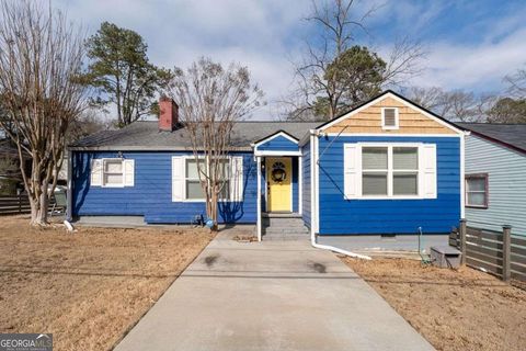 Photo of 2603 Oldknow Drive NW, Atlanta, GA 30318 (MLS # 10691226)