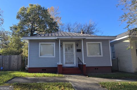 705 W 44th ST Savannah GA 31405