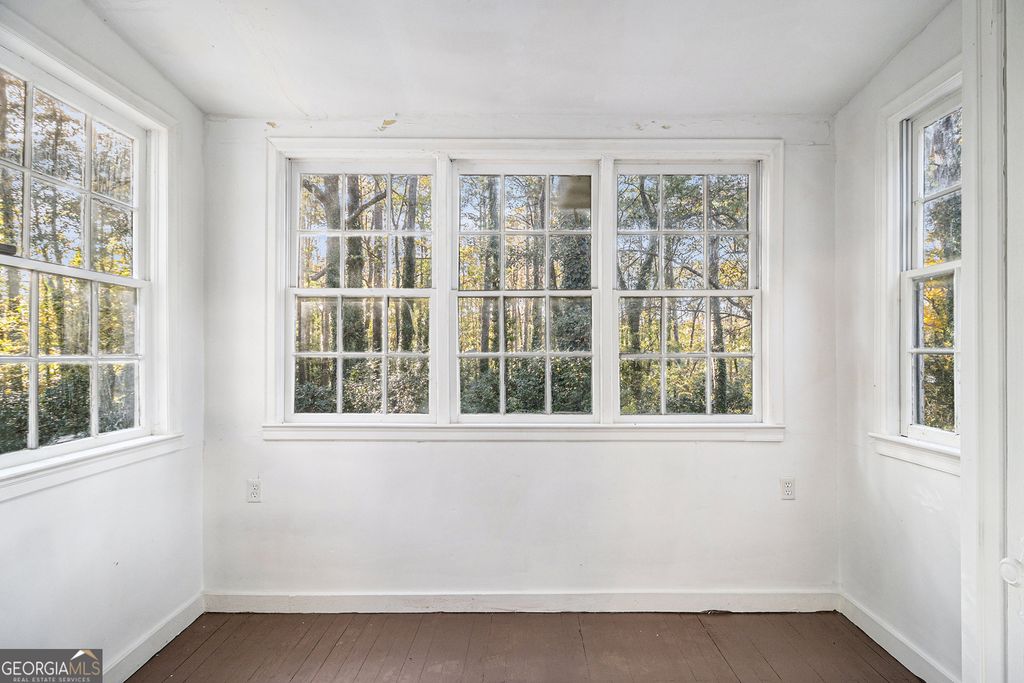 Photo of 814 S Jolly Avenue, Clarkston, GA 30021 (MLS # 10700371)