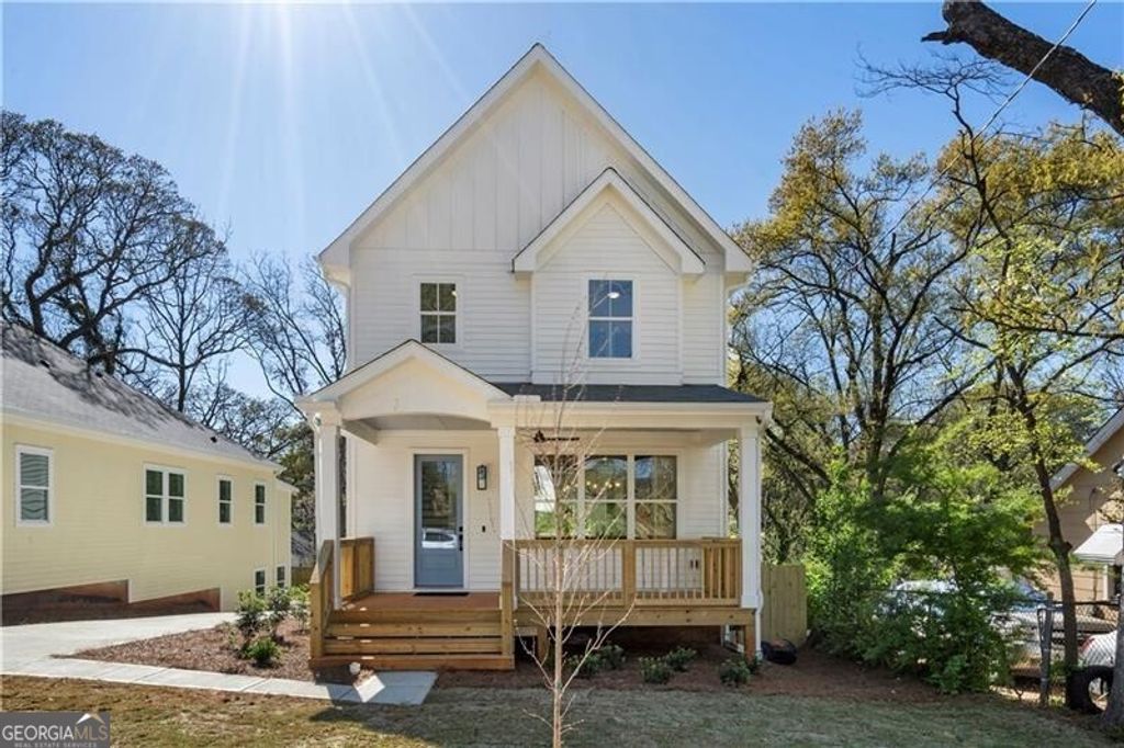 Photo of 1901 Browns Mill Road SE, Atlanta, GA 30315 (MLS # 10677671)