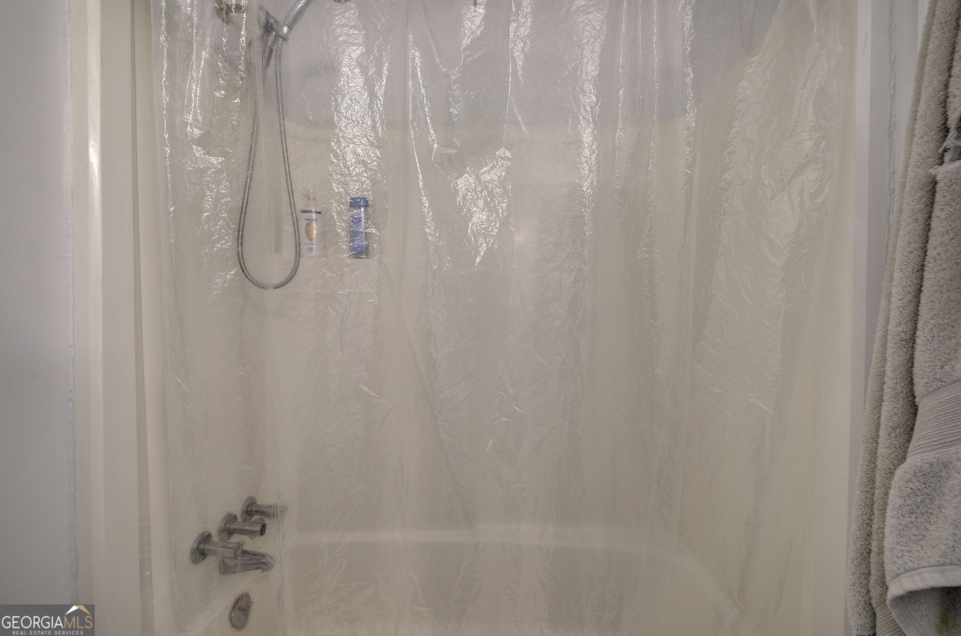 Marietta, Georgia 30068, United States, 4 Bedrooms Bedrooms, ,3 BathroomsBathrooms,Residential,Active,171184