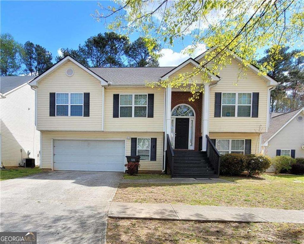 Photo of 1794 Stephens Pond View, Loganville, GA 30052 (MLS # 10780658)