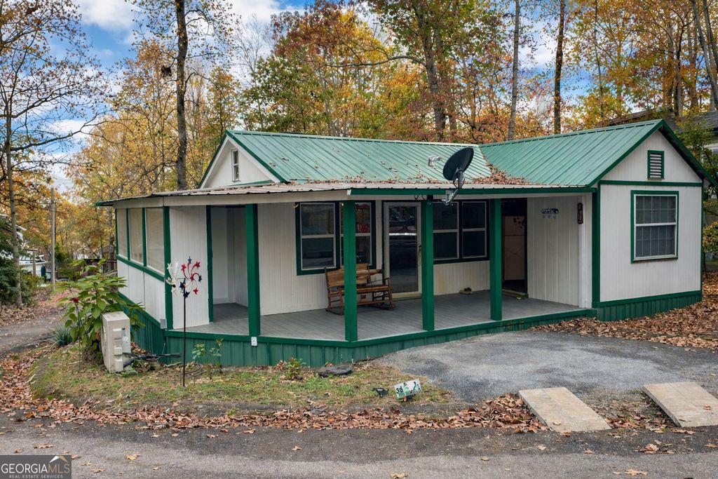 Photo of 38 Yogi Bear Boulevard, Cleveland, GA 30528 (MLS # 10706765)