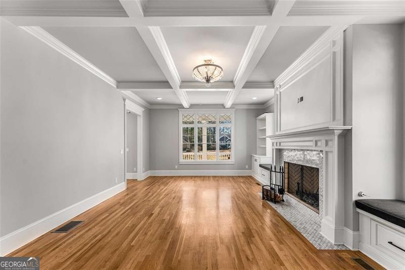1271 FENWAY CIR