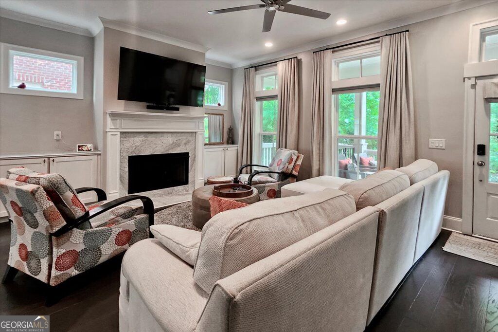 623 Brennan DR