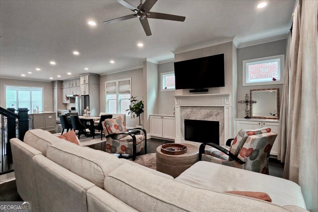623 Brennan DR