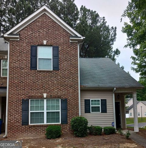 A home in South Fulton