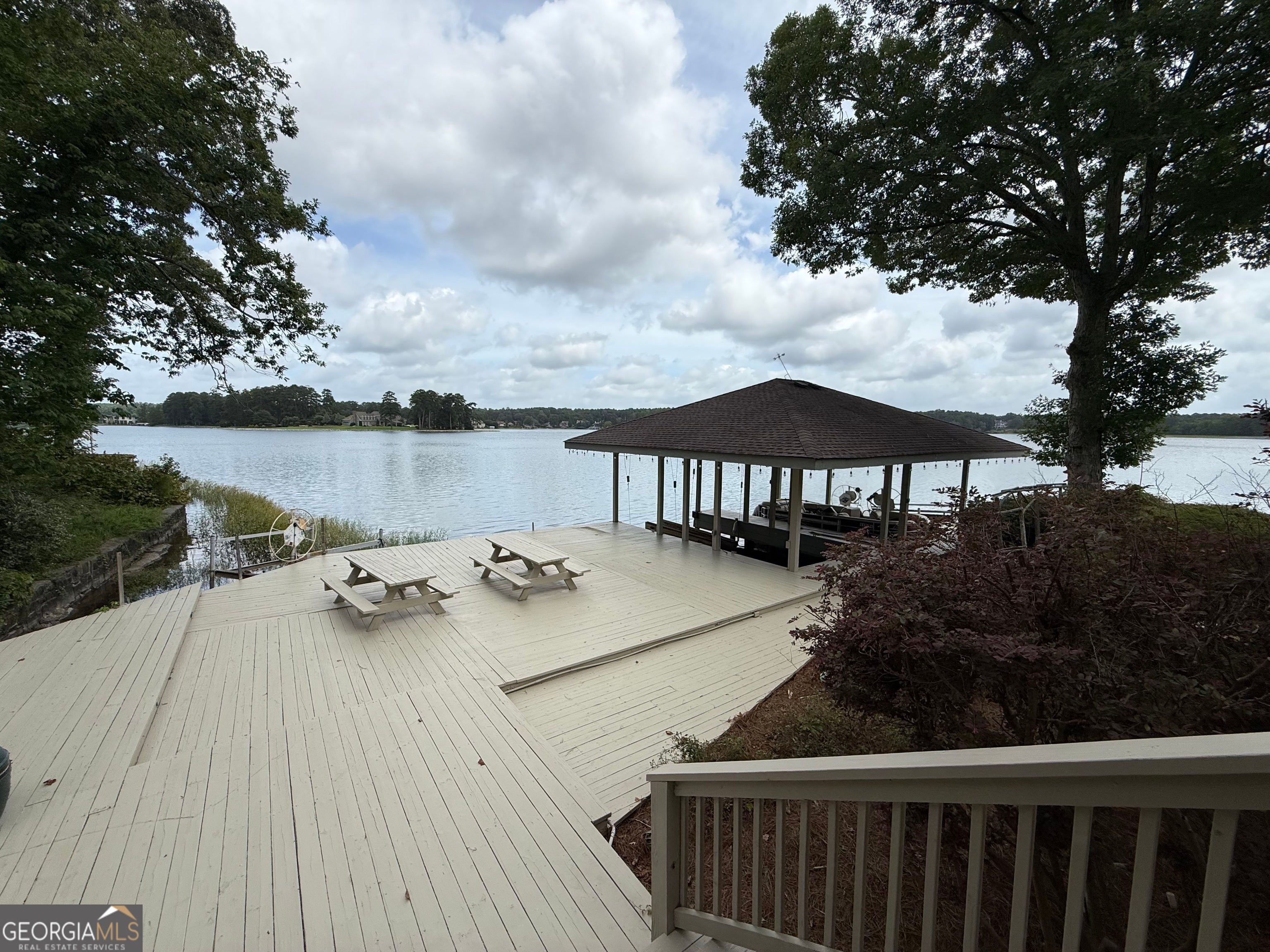 3282 South Bay DR