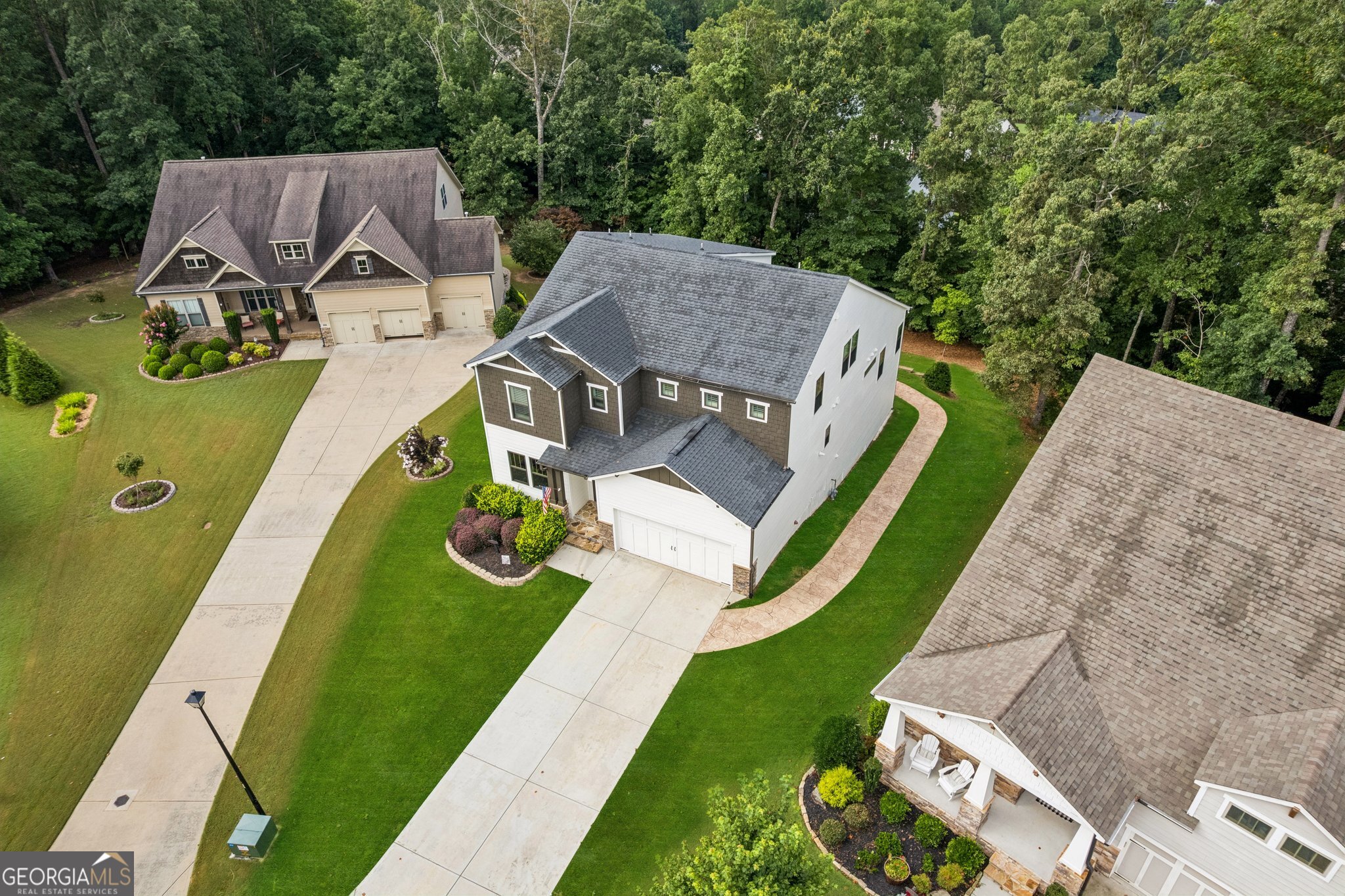 68 Lakeland DR