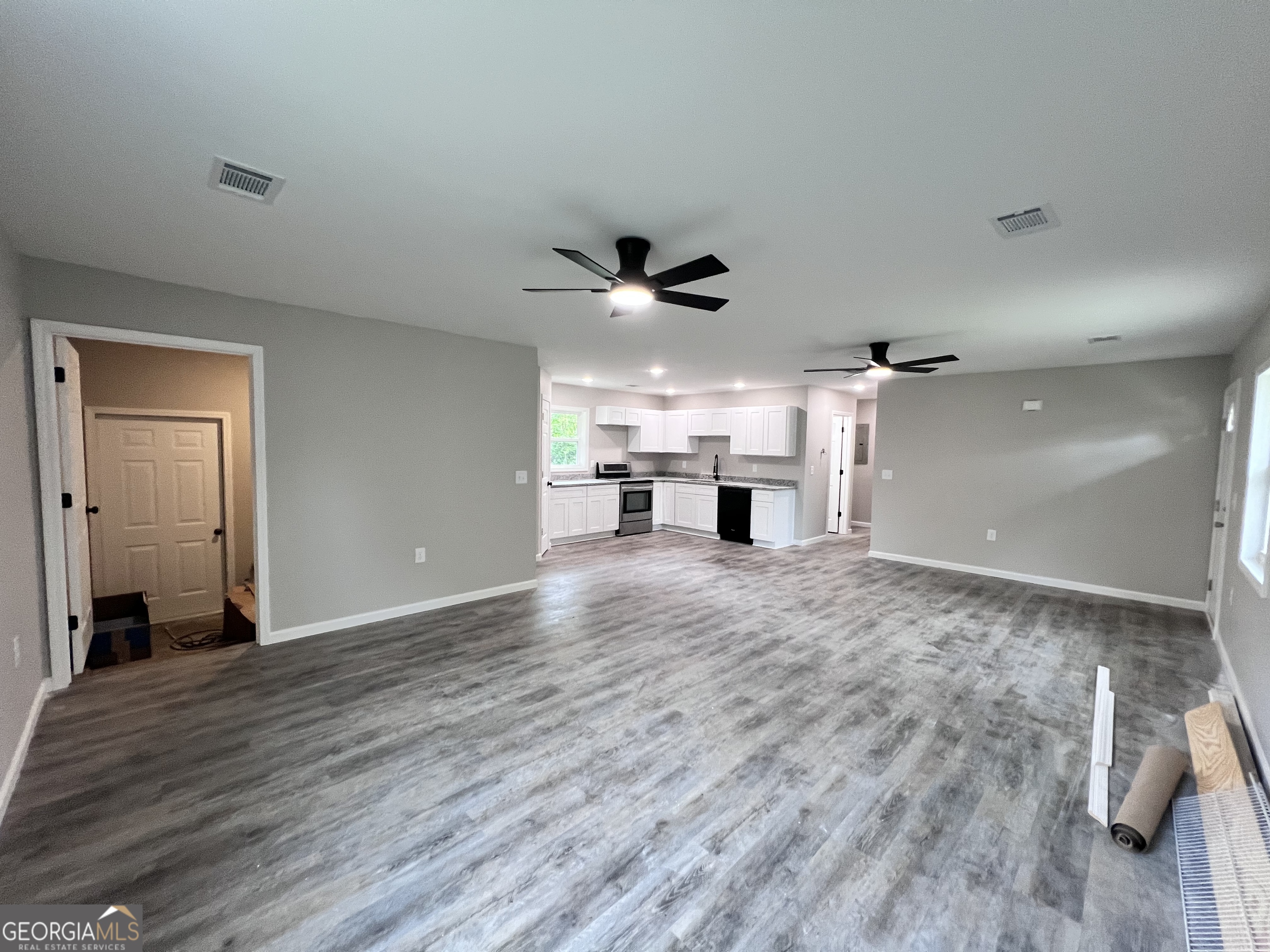 111 Susan DR