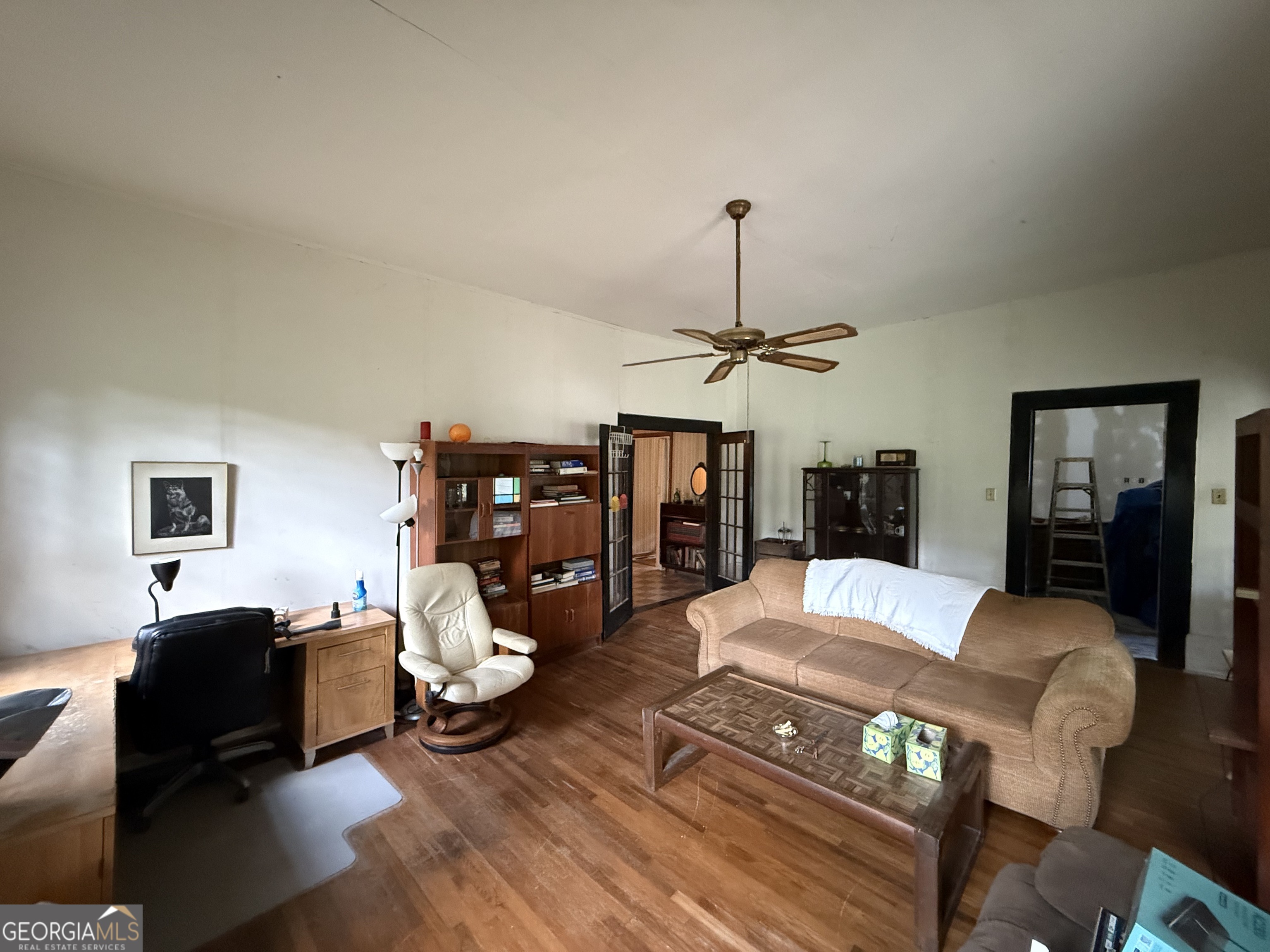 610 E Johnson Street