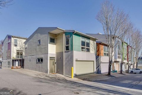 Photo of 1213 Van Allen Mews NW, Atlanta, GA 30318 (MLS # 10766617)