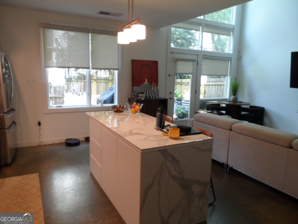 1213 Van Allen Mews NW