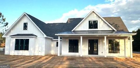 1049 Mccall RD Springfield GA 31329