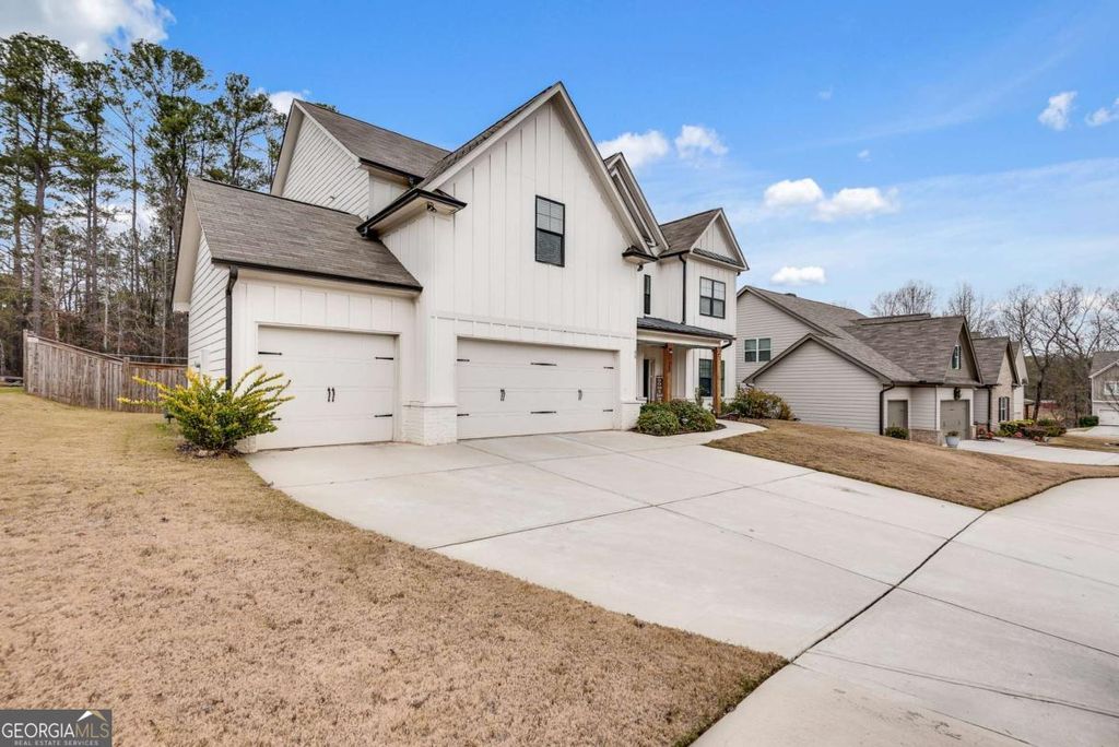 Photo of 40 Parkers Place, Hoschton, GA 30548 (MLS # 10654412)