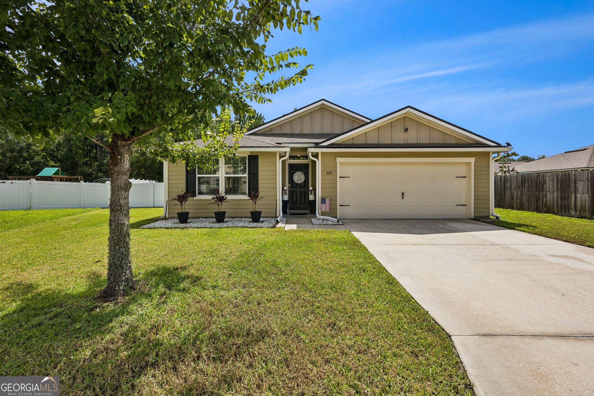 420 Cedar Breeze DR