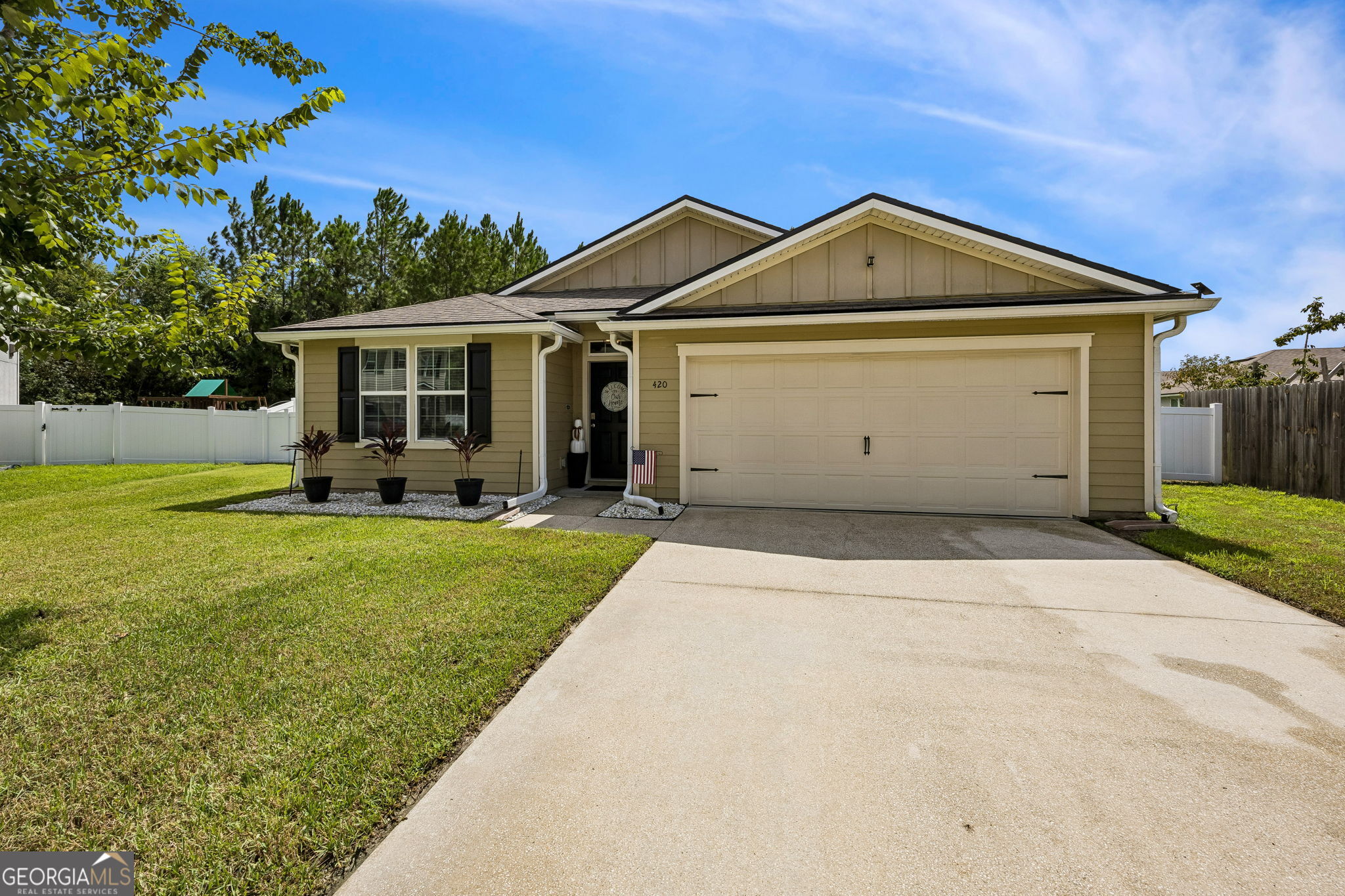 420 Cedar Breeze DR