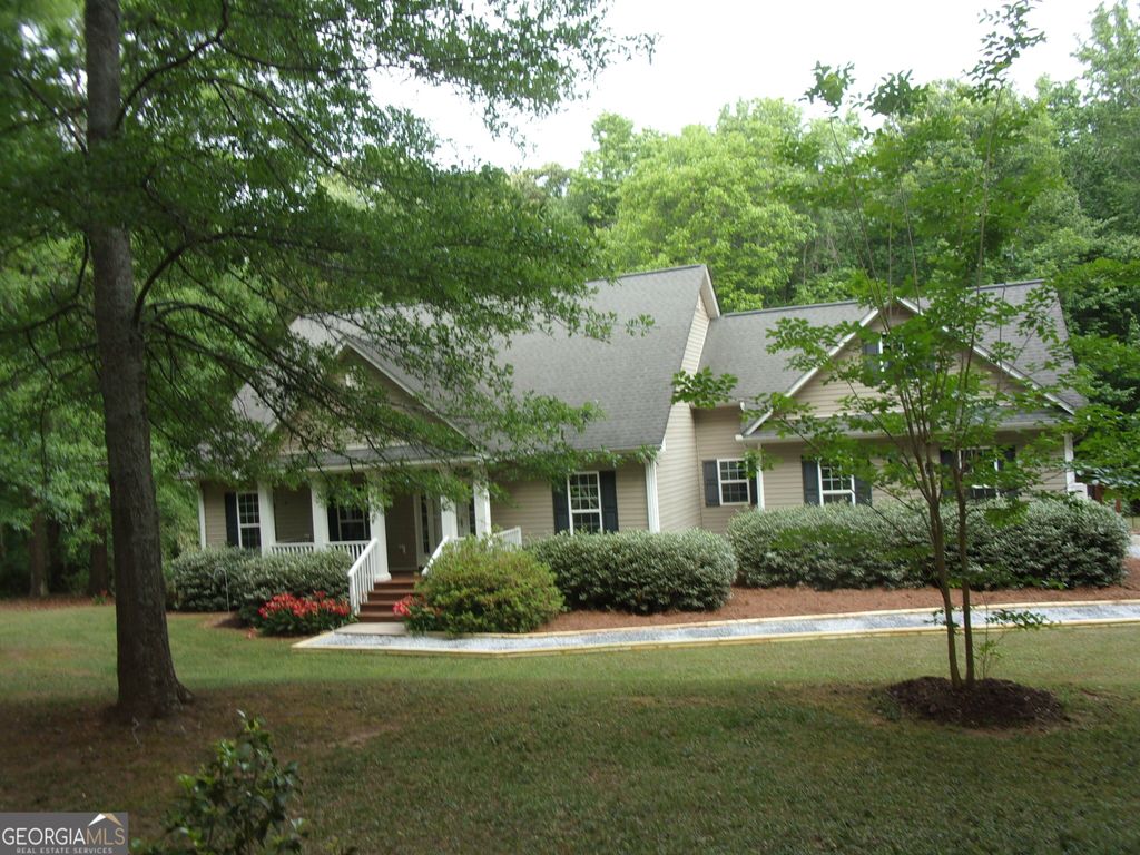 Photo of 830 Lord Fleming Road, Comer, GA 30629 (MLS # 10741620)