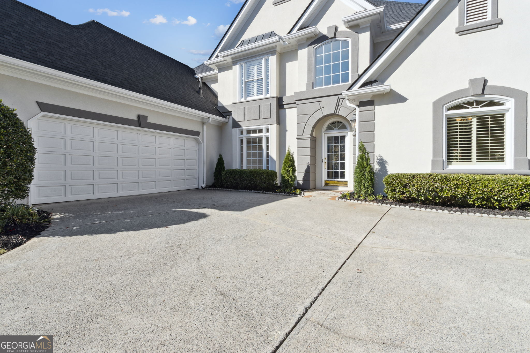 5890 Hershinger Close
