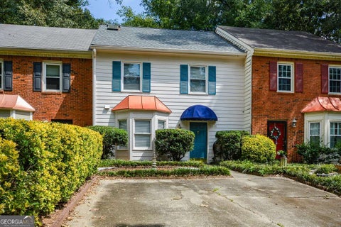 Photo for 1381 Poplar Pointe SE