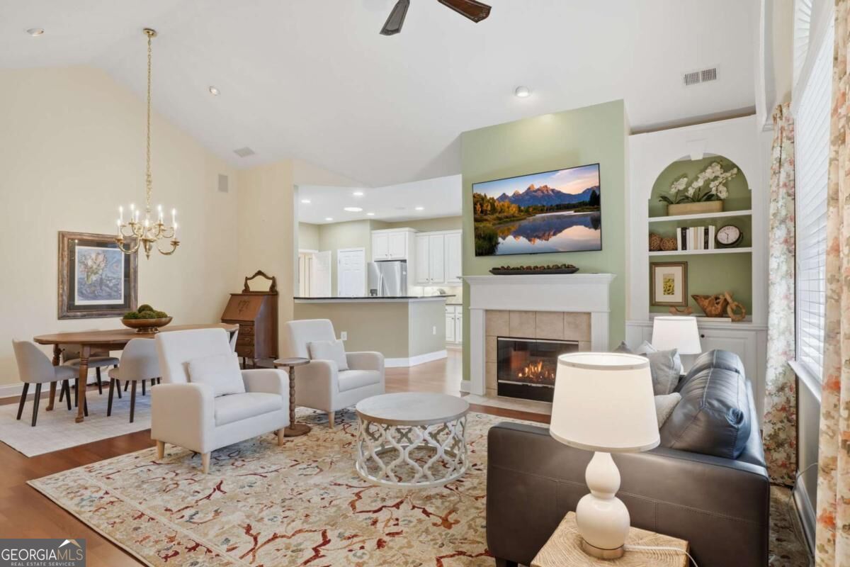 2617 Grapevine CIR 601
