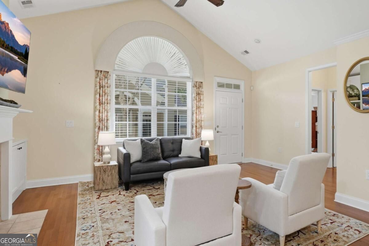 2617 Grapevine CIR 601