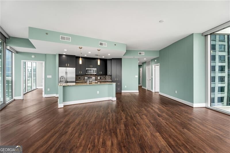 1080 Peachtree ST NE 1203