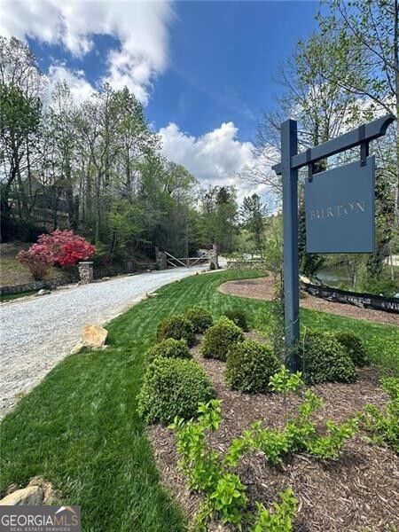 130 Cove View LN