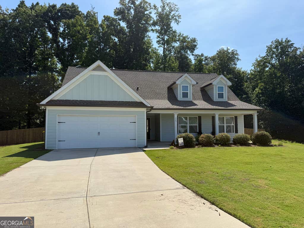 Photo of 525 GRAND OAKS Ave, BETHLEHEM, GA 30620 (MLS # 10832076)