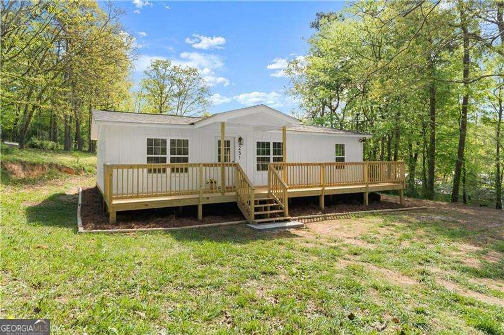 Photo of 251 Road 3 South SW, Cartersville, GA 30120 (MLS # 10730812)