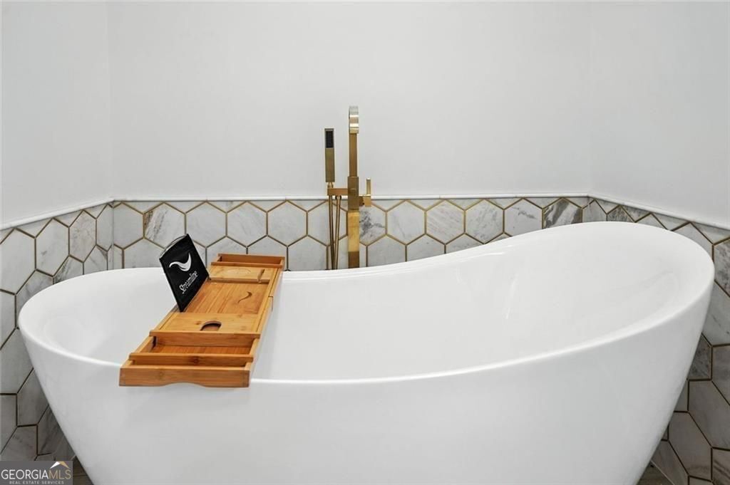 BRADSHAW FARM - Residential