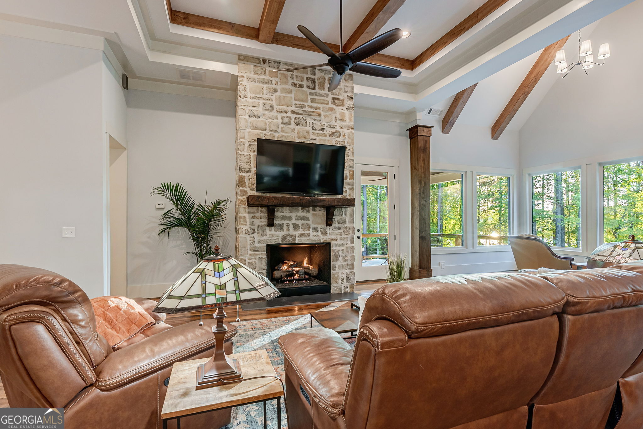 733 Bear Creek LN
