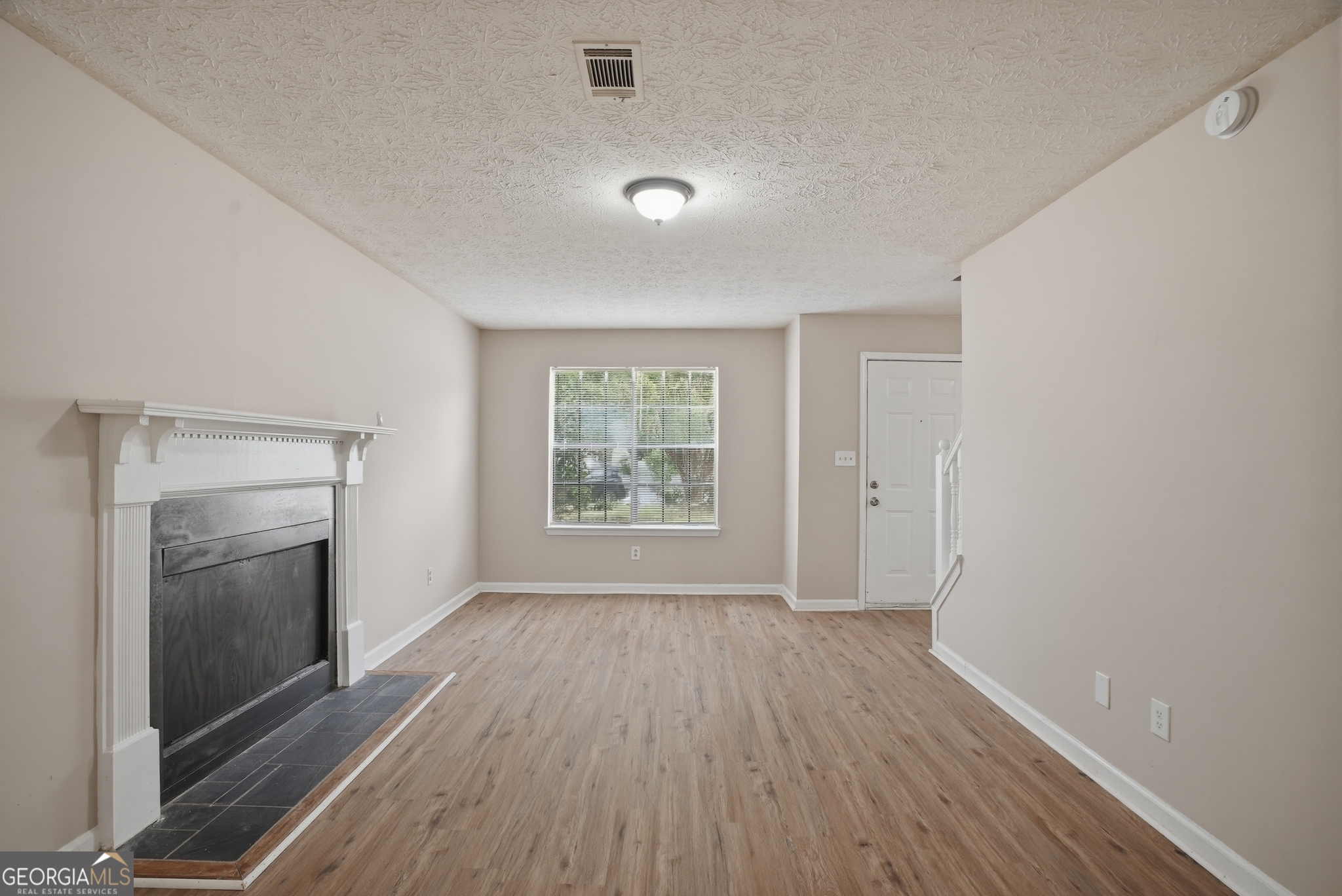 498 Brookfield WAY