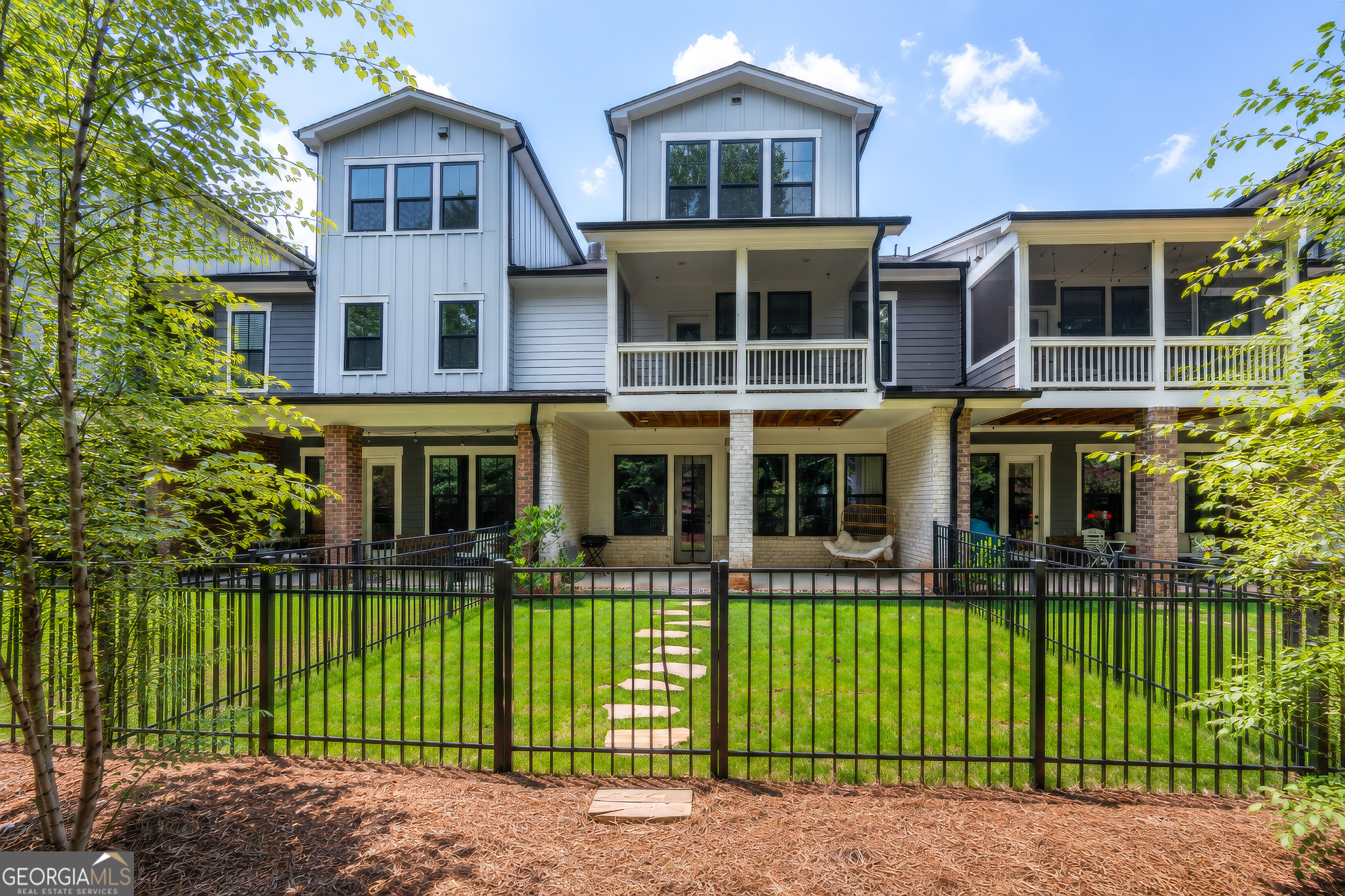 Photo 1 of 64 — 945 Kenway AVE, Roswell, GA 30076