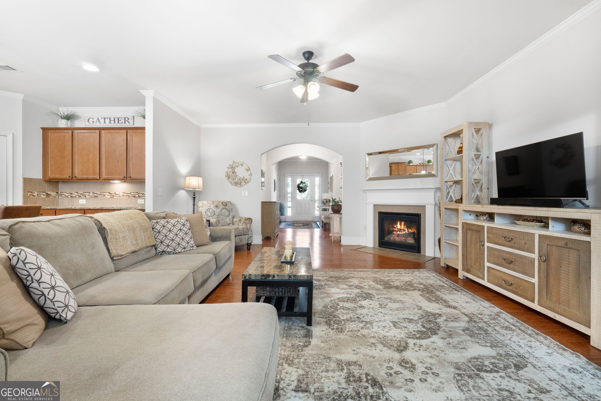 1143 Pebble Creek LN