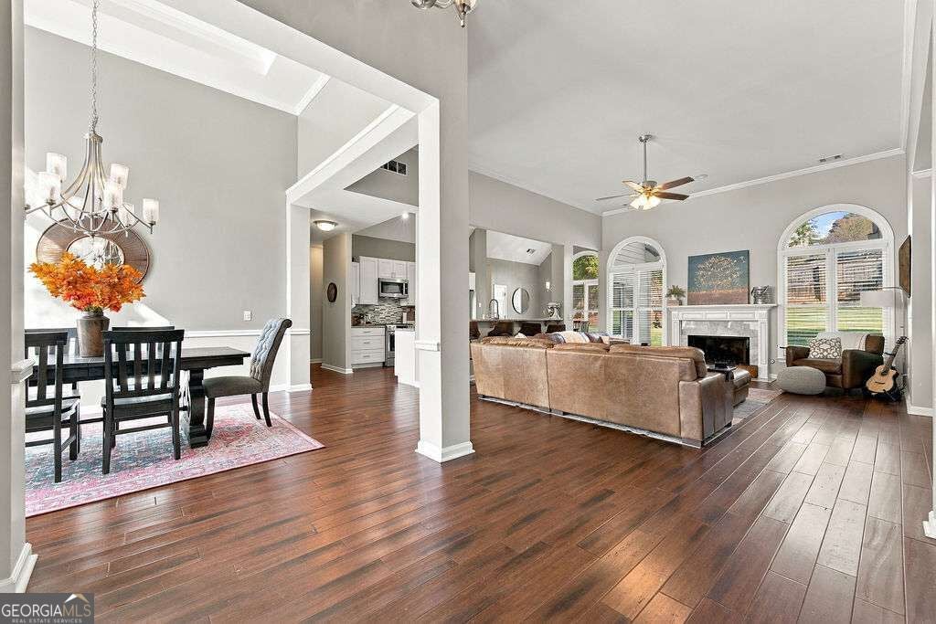 1028 Legacy WALK