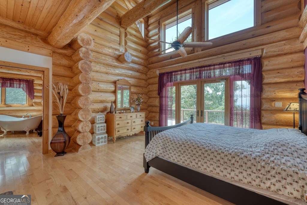 310 Hickory Frk, Blairsville, GA, 30512, USA, 4 Bedrooms Bedrooms, ,6 BathroomsBathrooms,Residential,Pending,310 Hickory Frk,10789732