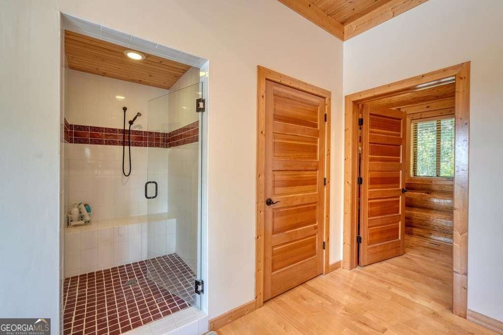 310 Hickory Frk, Blairsville, GA, 30512, USA, 4 Bedrooms Bedrooms, ,6 BathroomsBathrooms,Residential,Pending,310 Hickory Frk,10789732