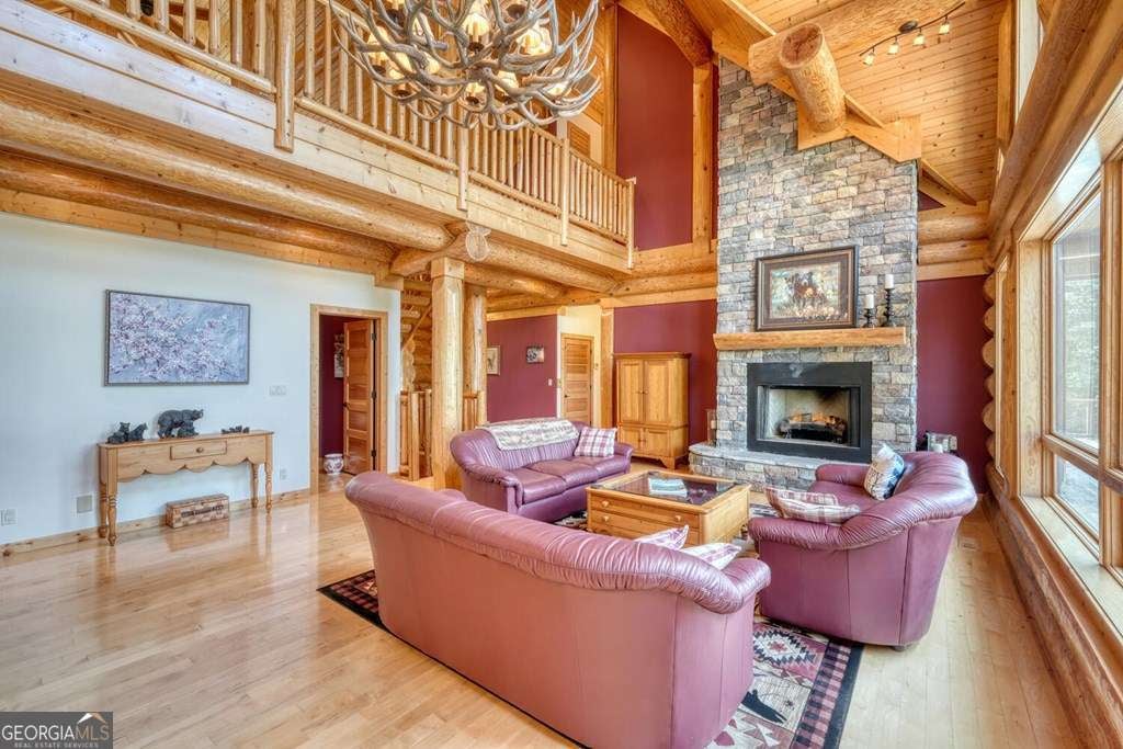 310 Hickory Frk, Blairsville, GA, 30512, USA, 4 Bedrooms Bedrooms, ,6 BathroomsBathrooms,Residential,Pending,310 Hickory Frk,10789732