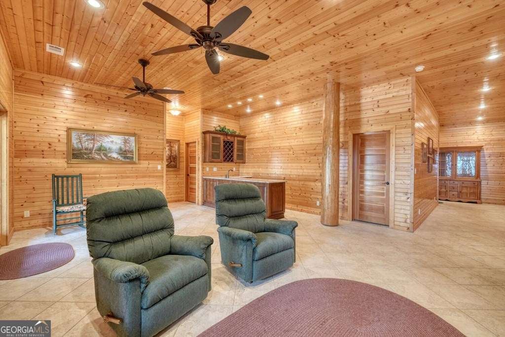 310 Hickory Frk, Blairsville, GA, 30512, USA, 4 Bedrooms Bedrooms, ,6 BathroomsBathrooms,Residential,Pending,310 Hickory Frk,10789732